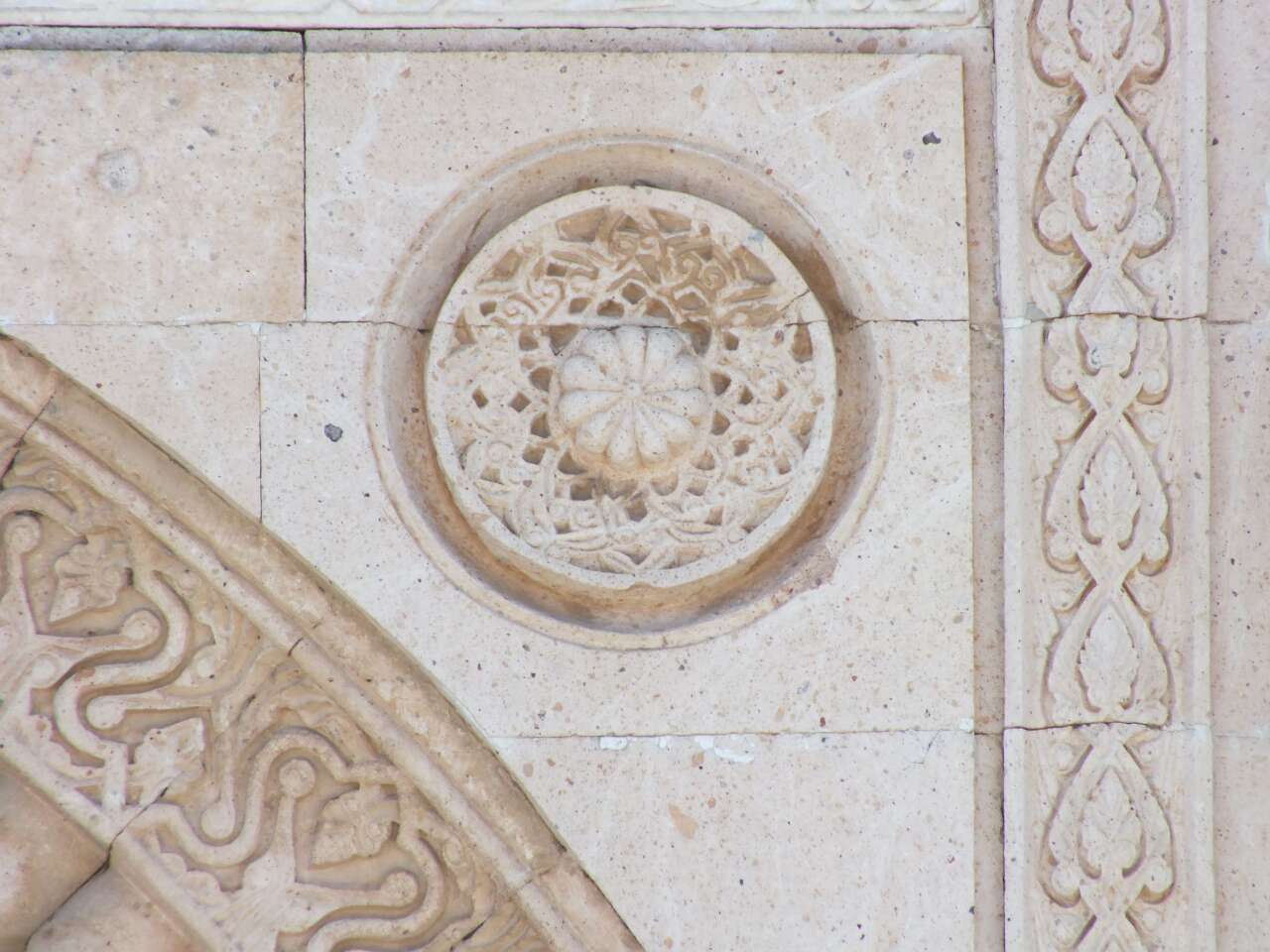 Konya’da Selçuklu'dan Osmanlı'ya uzanan sanat mirası tek tek belgelendi 16
